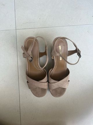 Sandalias cuña Zara