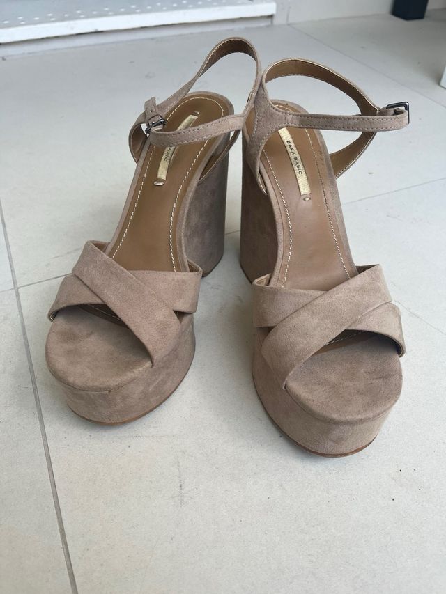 Sandalias cuña Zara