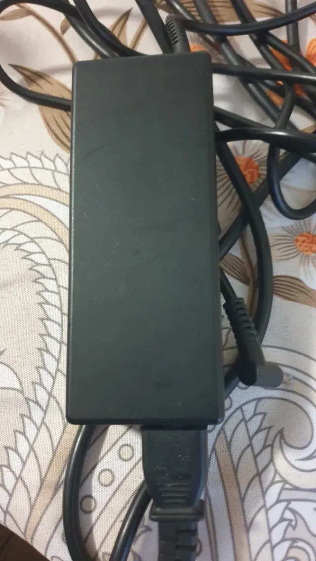 Caricabatterie HP 1904