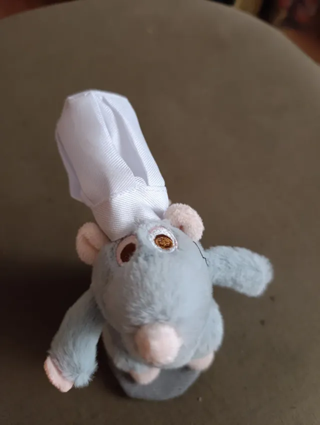 Peluche Chef Ratatouille Hombro