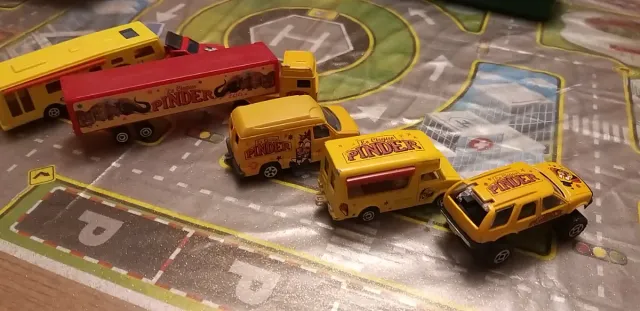 Majorette Pinder insieme di auto circo    rif748