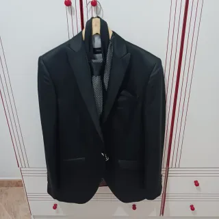 Traje de novio SUAY impecable