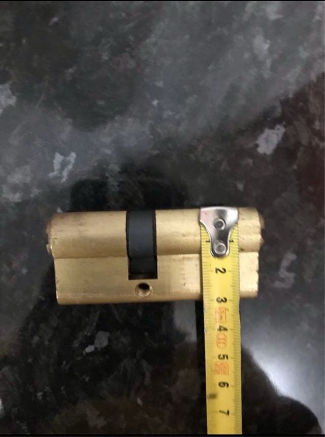 Bombín seguridad 30x40 + 5 llaves