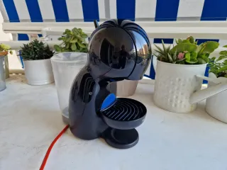 Cafetera Dolce Gusto Negra