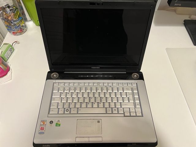 Portátil Toshiba A210 Negro