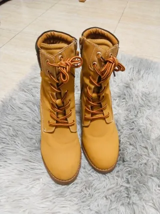 Botas de mujer estilo Timberland
