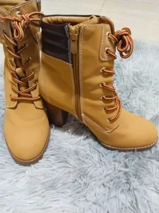 Botas de mujer estilo Timberland