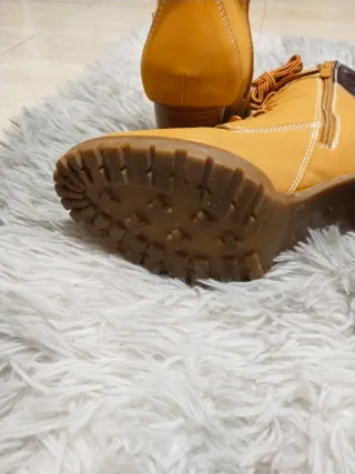 Botas de mujer estilo Timberland