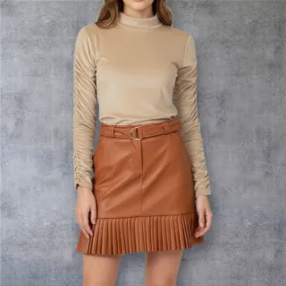 Falda polipiel tablitas en color camel