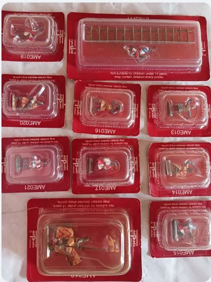 Soldatini Del Prado in metallo n.44 pezzi