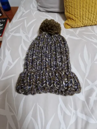 Gorro de lana tejido a mano