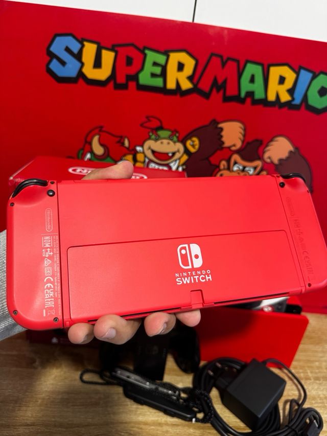 Nintendo Switch OLED Edizione Mario Rosso COME NUOVA