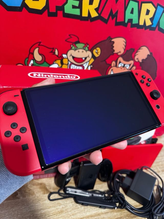 Nintendo Switch OLED Edizione Mario Rosso COME NUOVA