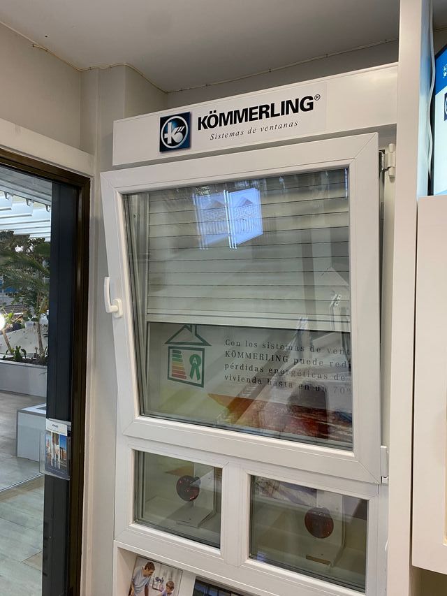 VENTANAS KÖMMERLING CON PERSIANAS MOTORIZADAS