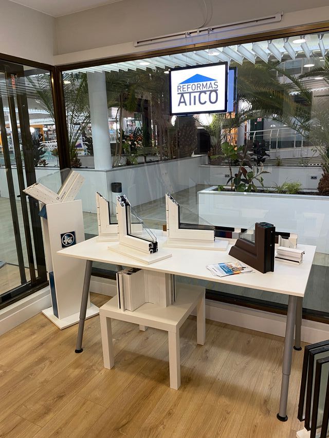 VENTANAS KÖMMERLING CON PERSIANAS MOTORIZADAS