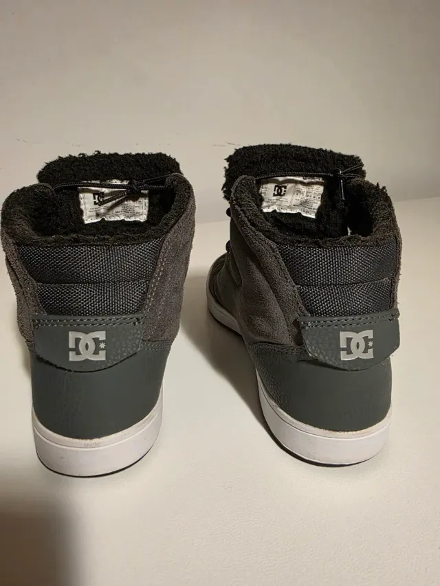 Scarpe DC grigie alte