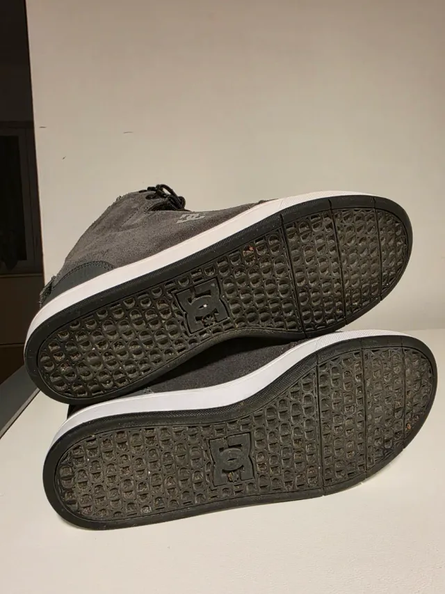 Scarpe DC grigie alte