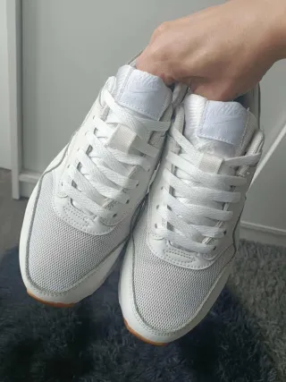 Nike Air Max 1 Triple White Gum T39