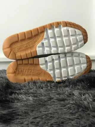 Nike Air Max 1 Triple White Gum T39