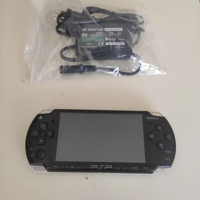Sony PSP 2004 Slim + Funda y Cargador