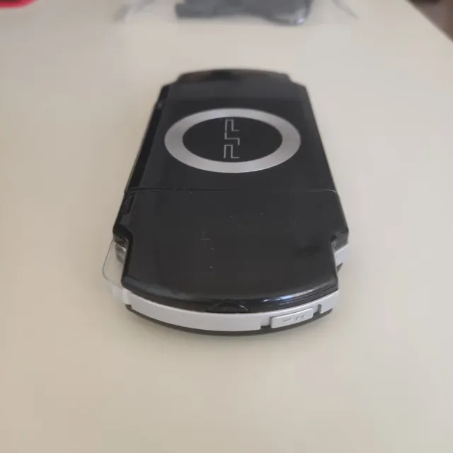 Sony PSP 2004 Slim + Funda y Cargador