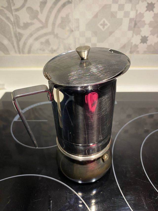 Cafetera italiana de acero inoxidable