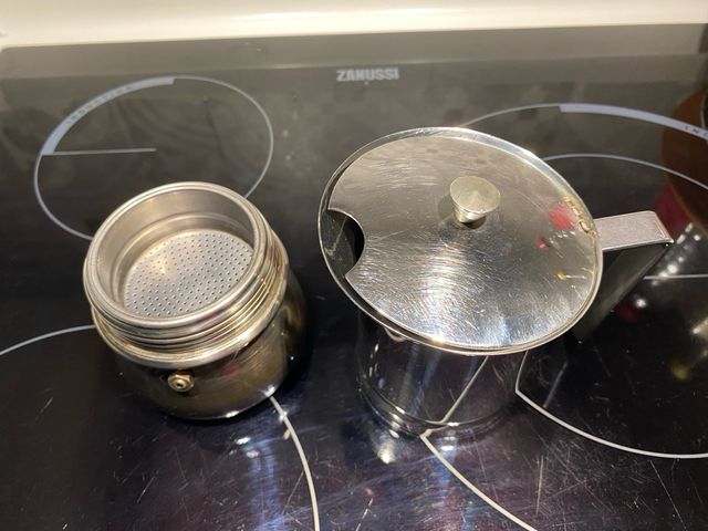 Cafetera italiana de acero inoxidable