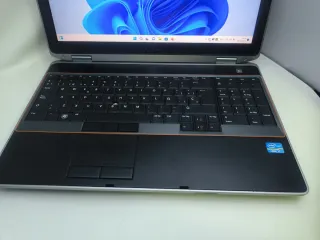 Portátil Dell Latitude E6550 Negro/Plateado