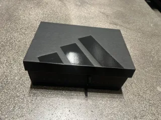 Botas de fútbol Adidas alta gama NUEVAS.