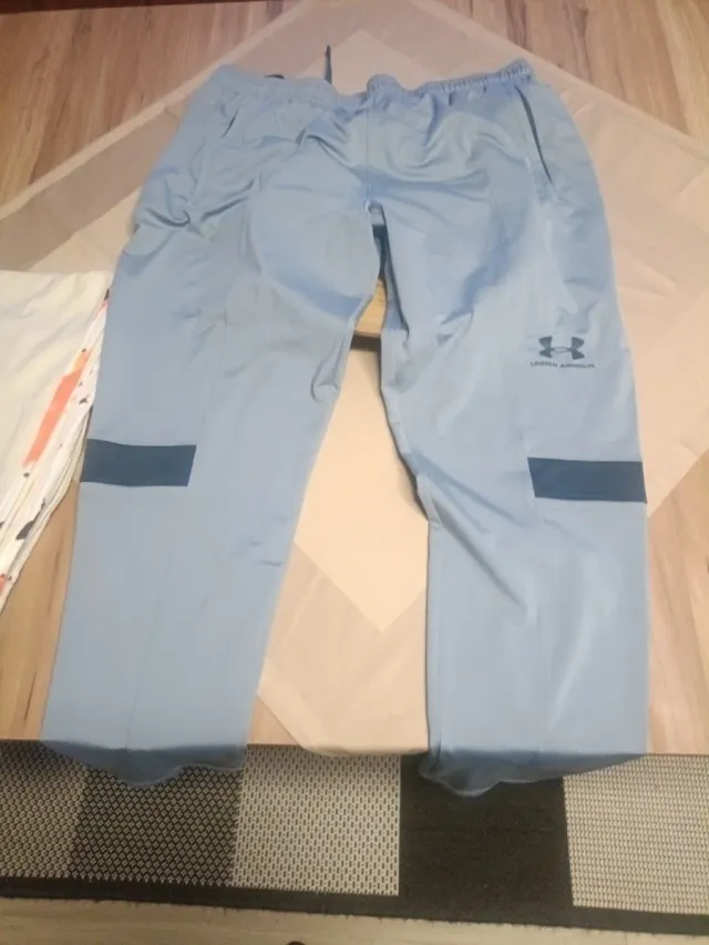 Pantalones de chándal Under Armour hombre