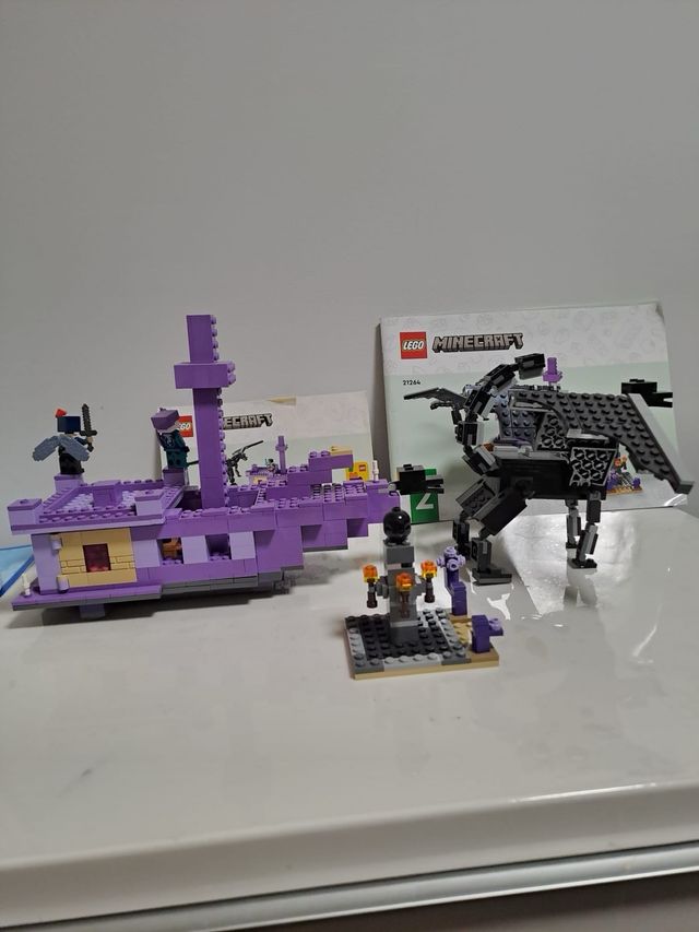 LEGO Minecraft Dragón Ender y Barco