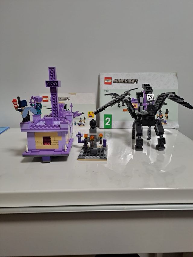 LEGO Minecraft Dragón Ender y Barco