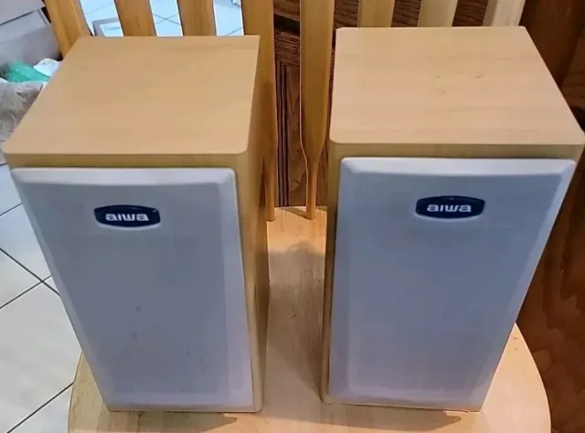 Par de Altavoces Aiwa