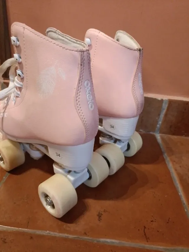 Patines de 4 ruedas rosas Oxelo talla 34.