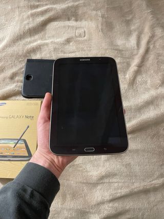 Samsung Galaxy Note 8.0 con funda