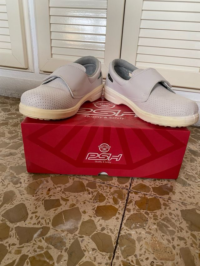 Zuecos hospital PSH blancos