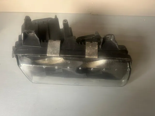 Faro derecho BMW E36 Compact