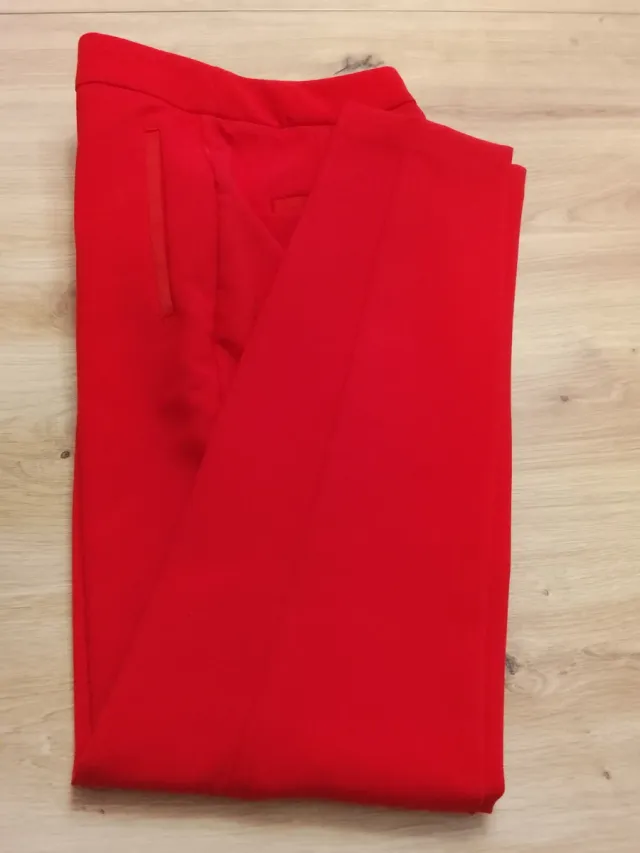 Pantalón de vestir rojo