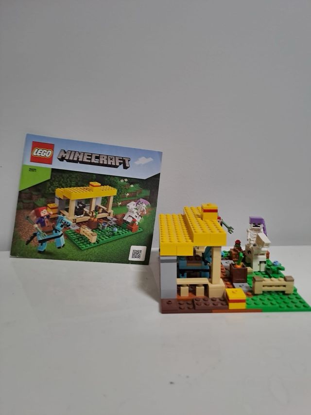 Lego Minecraft El Establo de los Caballos 21171