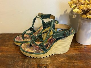 Sandalias FLY London Plataforma Verde Talla 40