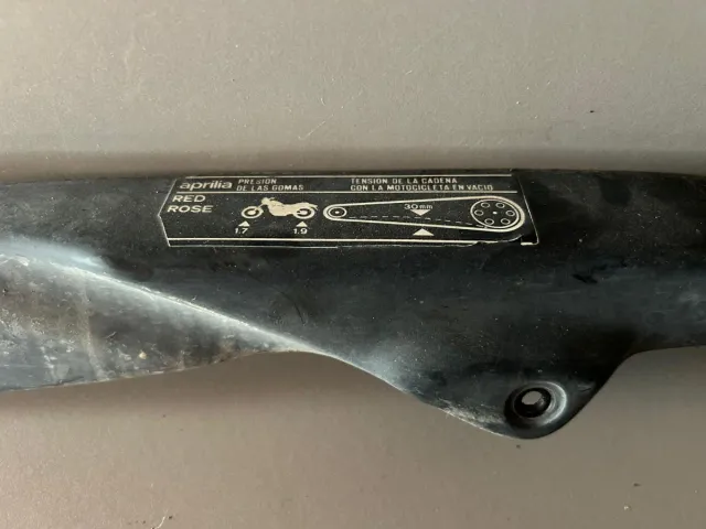 Cubre cadena Aprilia Classic