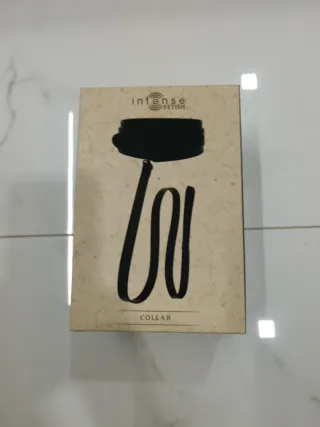 Collare in ecopelle nero