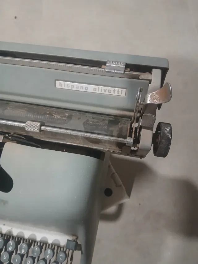 Máquina de escribir antigua