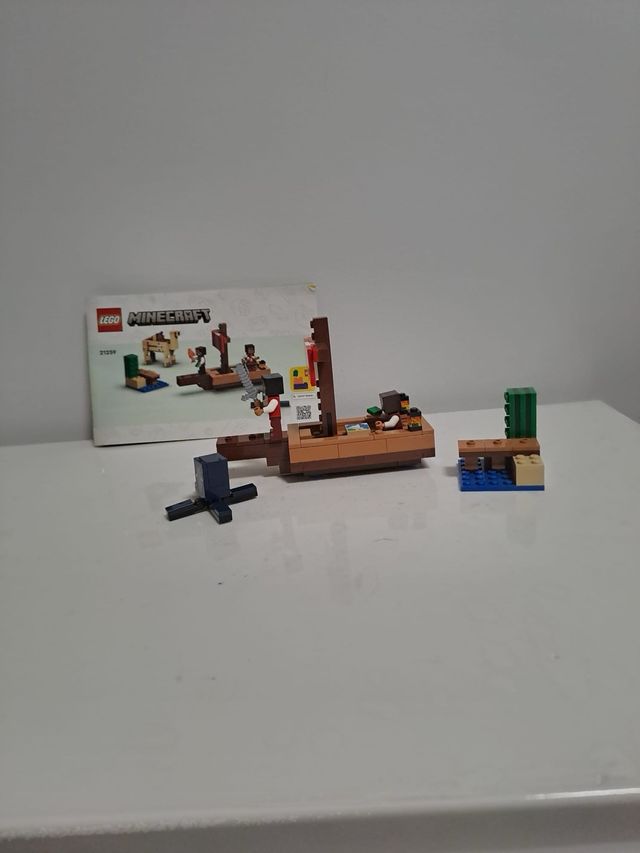 Lego Minecraft: Viaje Pirata 21234
