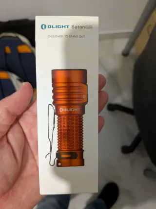 Olight Baton Turbo Naranja