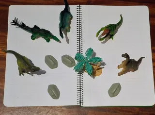 Lote de 6 dinosaurios de juguete