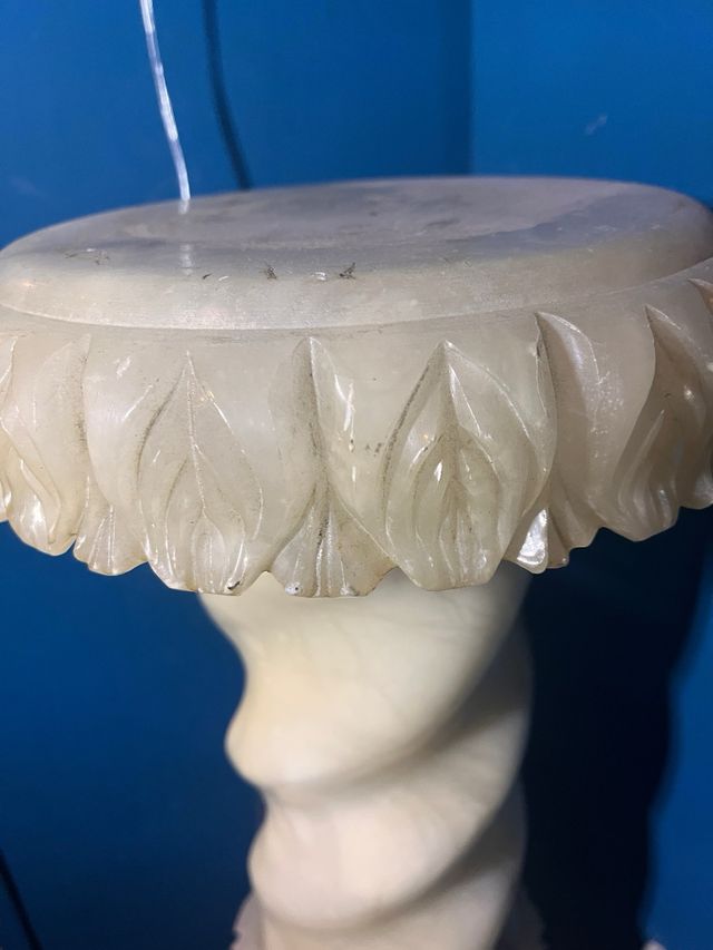 Columna de alabastro tallada 95cm