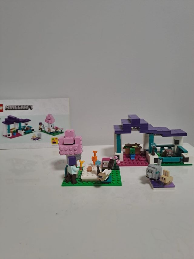 Lego Minecraft El Santuario de Animales y establo