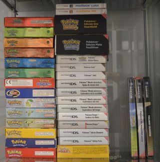 GRAN LOTE POKÉMON GAME BOY NINTENDO CONSOLAS GUÍAS