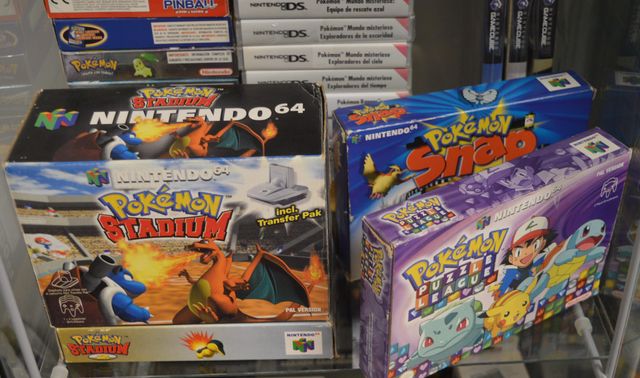 GRAN LOTE POKÉMON GAME BOY NINTENDO CONSOLAS GUÍAS
